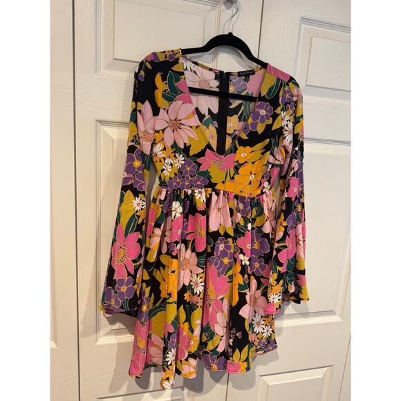 New Smak Parlour Floral Print Hippie 60s Long Bell Sleeve Mini Dress Party - Picture 5 of 8